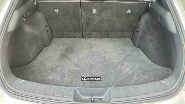 Used 2019 Lexus UX 200 FWD image 15
