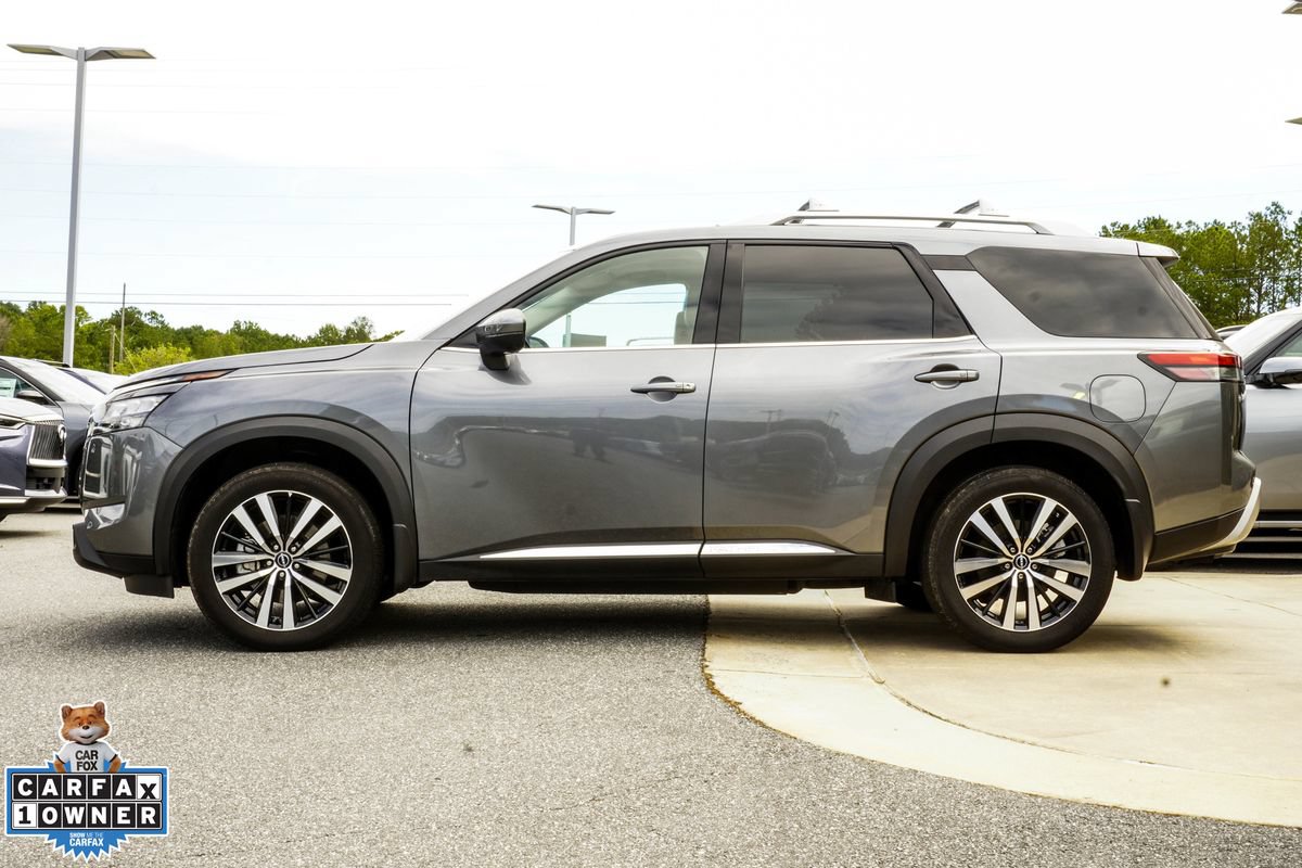Used 2025 Nissan Pathfinder Platinum w/ Cargo Package FWD image 10