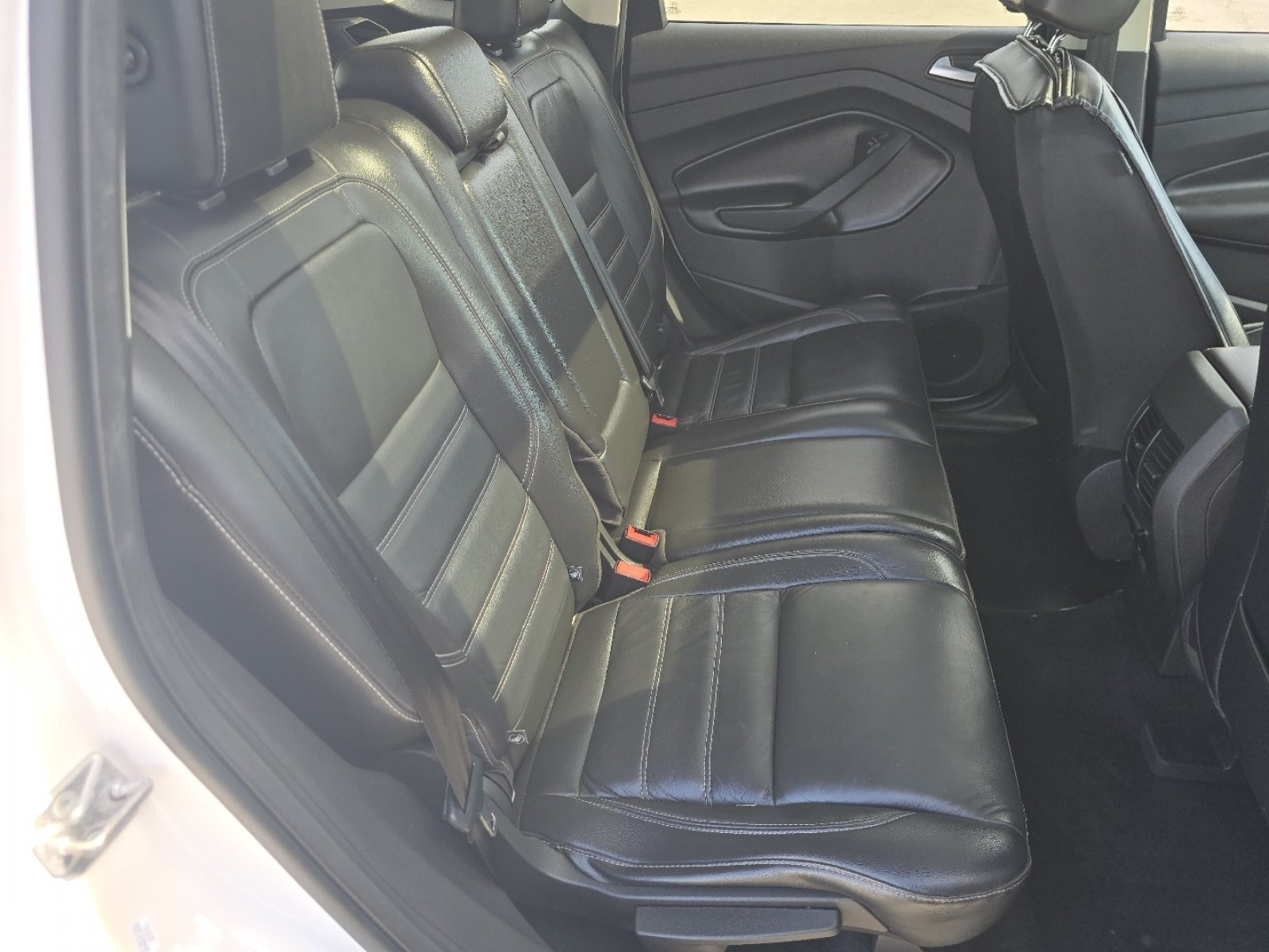 Used 2017 Ford Escape Titanium w/ Canadian Touring Package AWD/4WD image 24