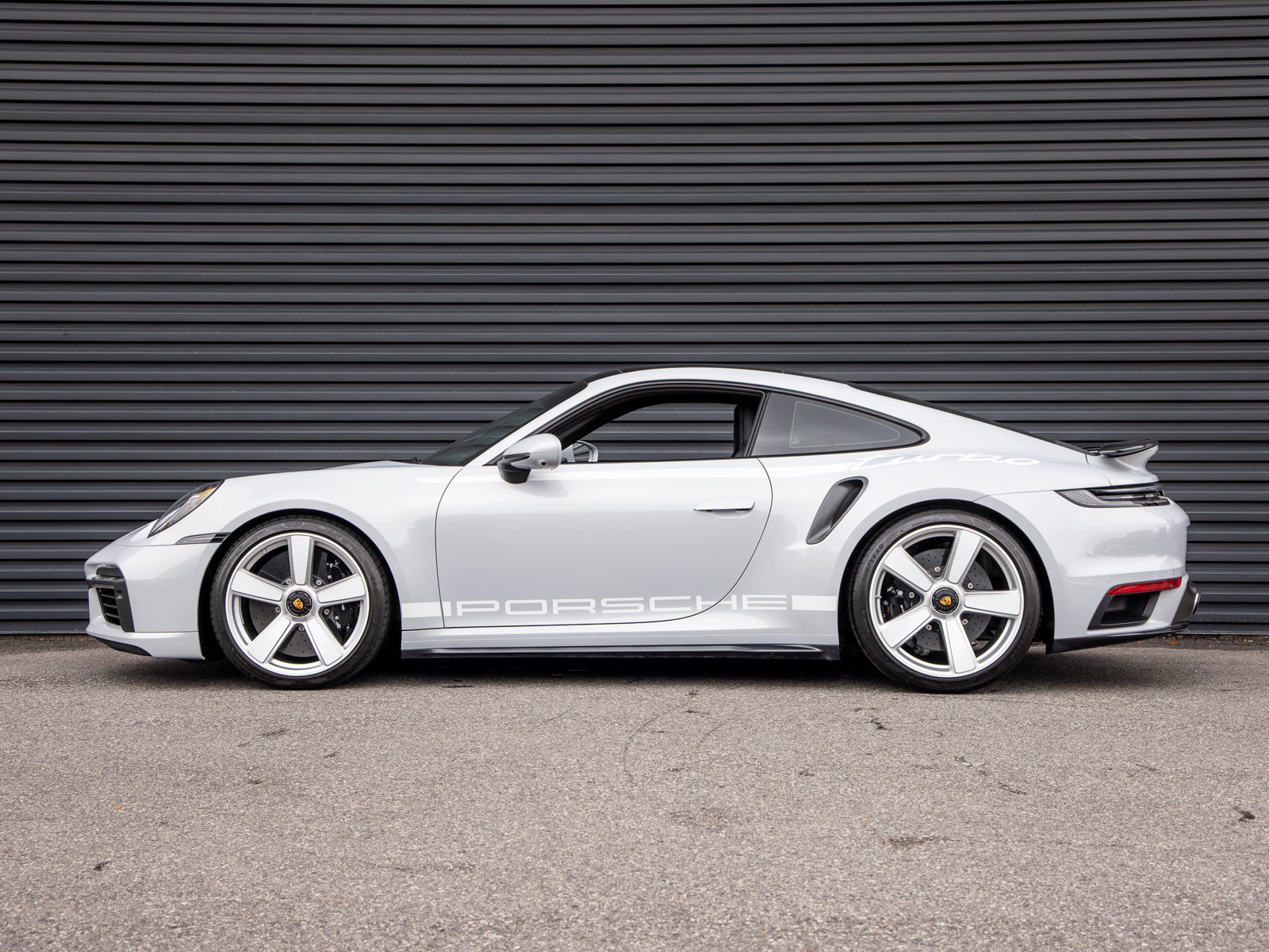 Certified 2025 Porsche 911 Turbo S AWD/4WD image 2