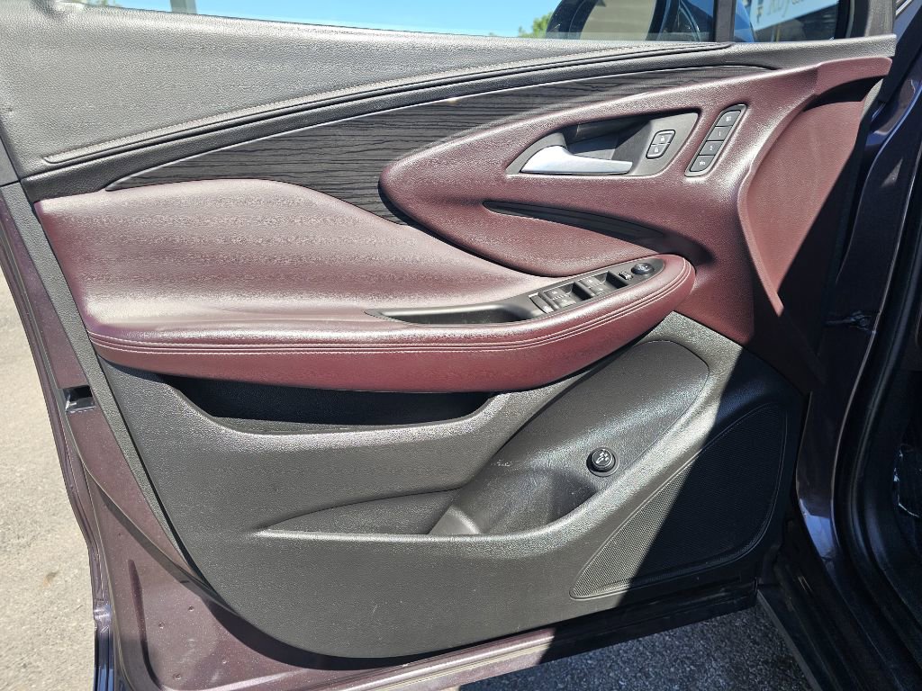 Used 2017 Buick Envision Essence image 60