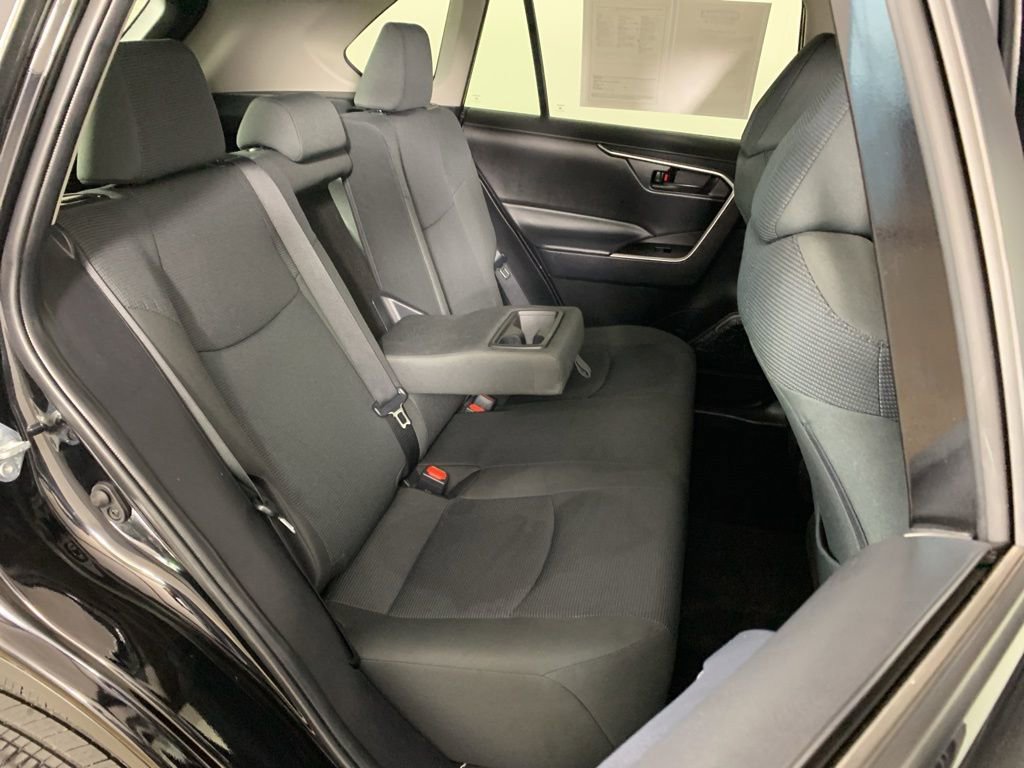 Used 2024 Toyota RAV4 LE image 32