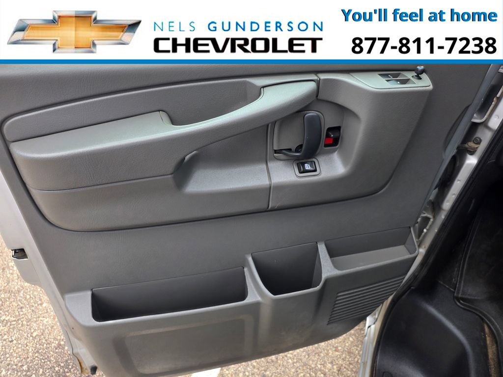 Used 2014 Chevrolet Express 1500 LT w/ LT Preferred Equipment Group AWD/4WD image 16