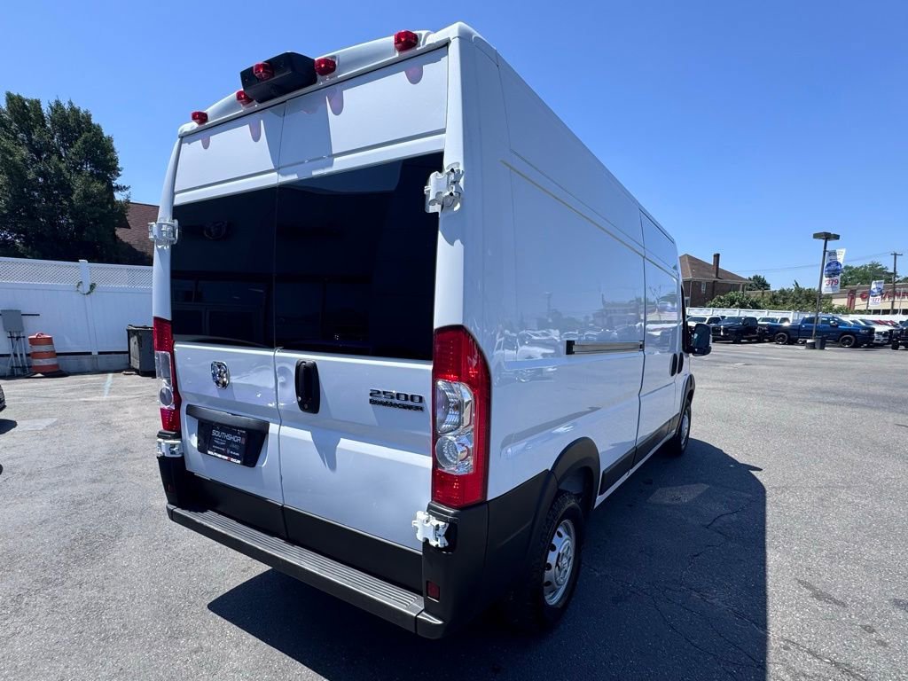 Used 2025 RAM ProMaster 2500 w/ Storage Group image 8