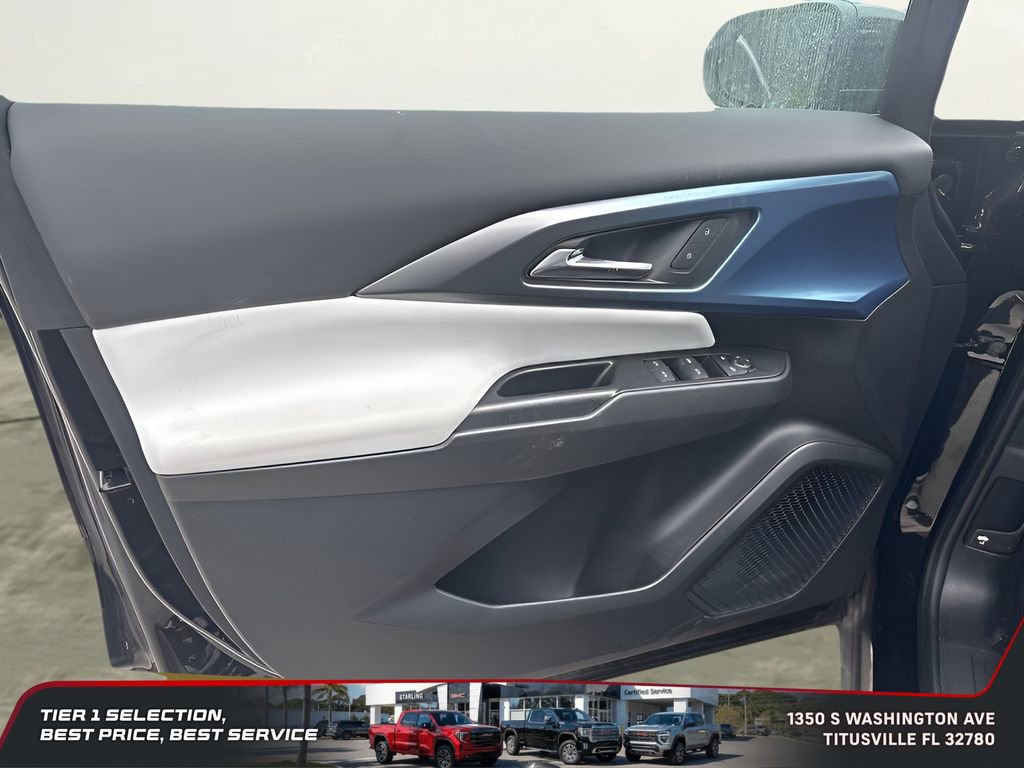 Used 2025 Chevrolet Equinox EV LT image 15