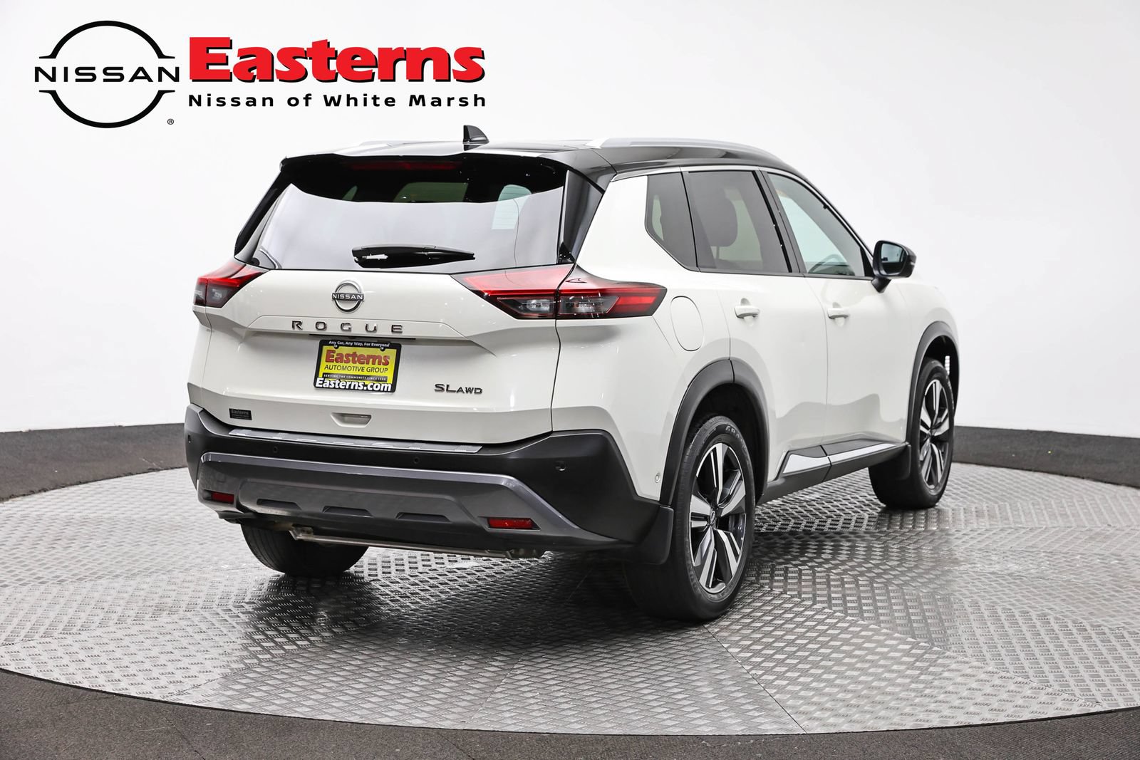 Used 2023 Nissan Rogue SL w/ SL Premium Package AWD/4WD image 5