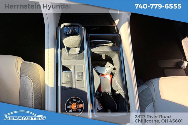 Used 2024 Nissan Pathfinder SL w/ Black Appearance Package AWD/4WD image 21