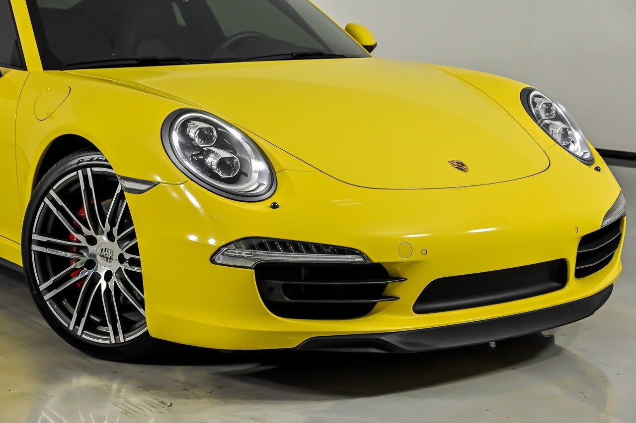 Used 2015 Porsche 911 Carrera 4S AWD/4WD image 3
