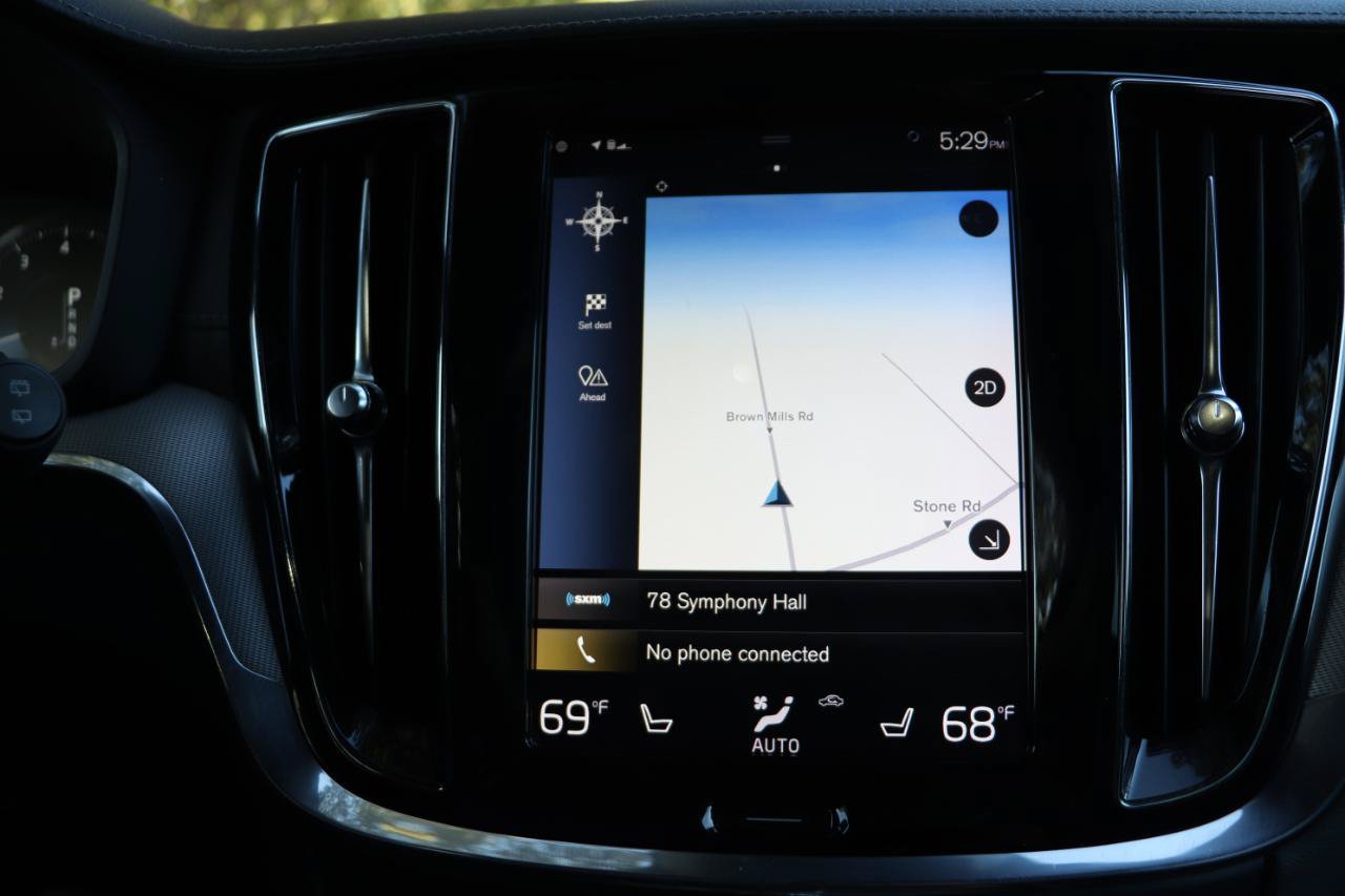 Used 2019 Volvo V60 T5 Cross Country AWD/4WD image 15