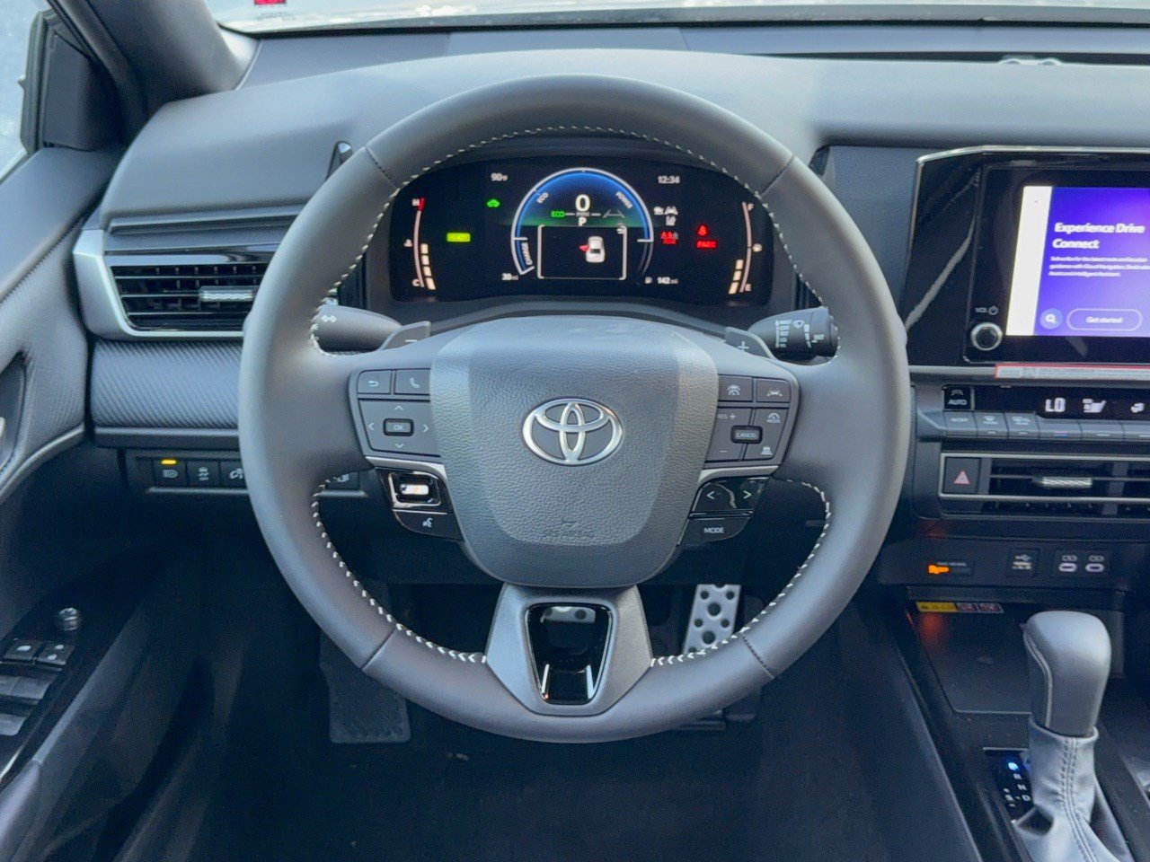 Used 2026 Toyota Camry SE FWD image 10