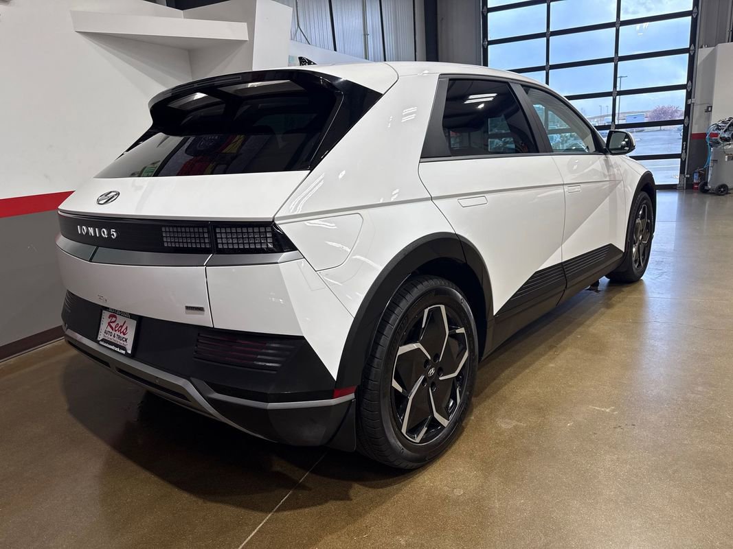 Used 2024 Hyundai Ioniq 5 SE image 47