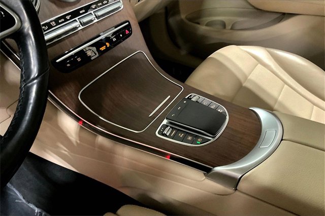 Used 2021 Mercedes-Benz GLC 300 4MATIC image 15