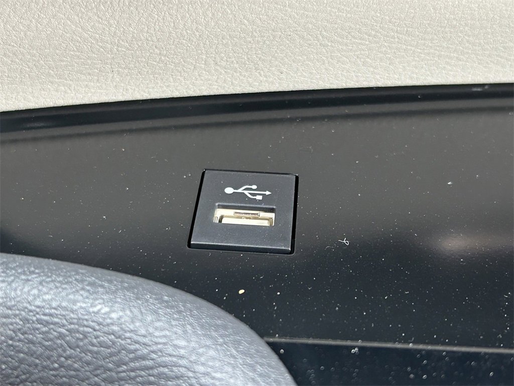 Used 2026 Toyota Sienna Limited image 37