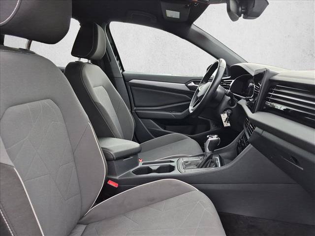 Used 2025 Volkswagen Jetta Sport FWD image 20