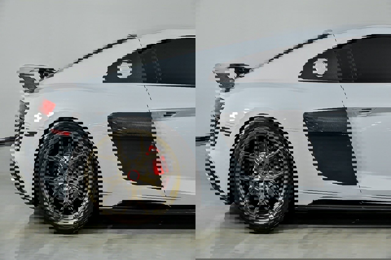 Used 2020 Audi R8 V10 w/ Carbon Exterior Package image 13