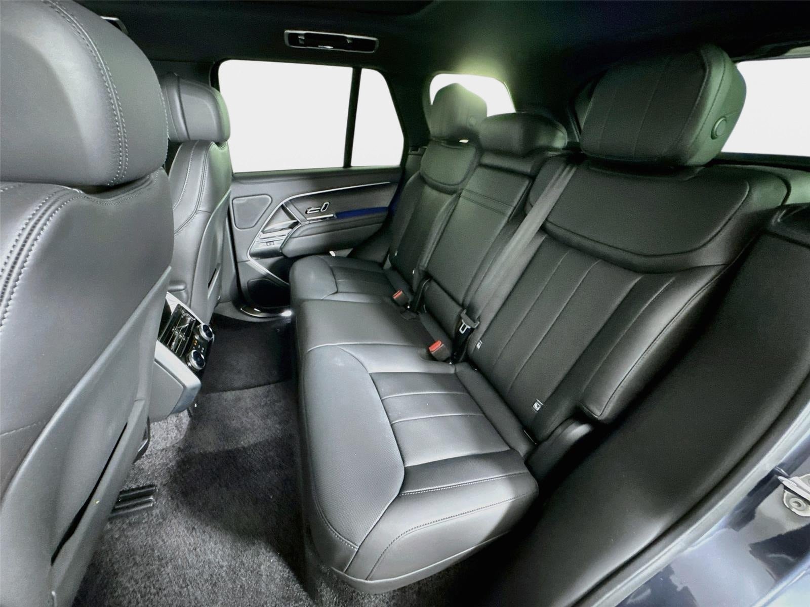Used 2026 Land Rover Range Rover SE AWD/4WD image 24