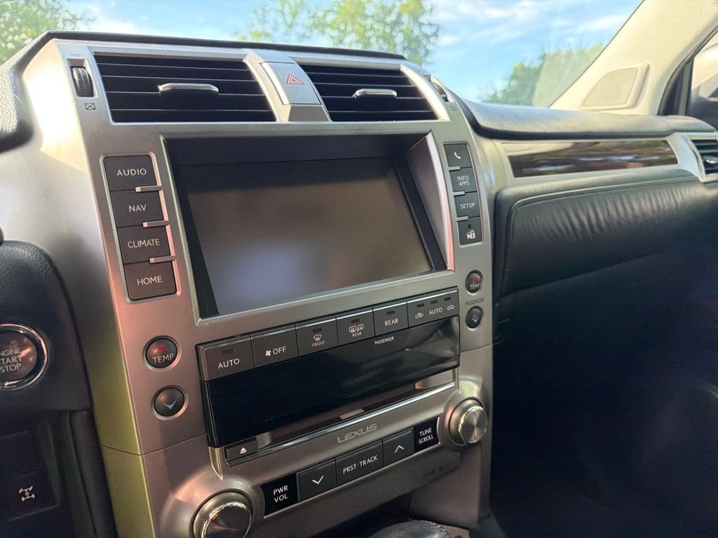 Used 2017 Lexus GX 460 Premium w/ Premium Package AWD/4WD image 23