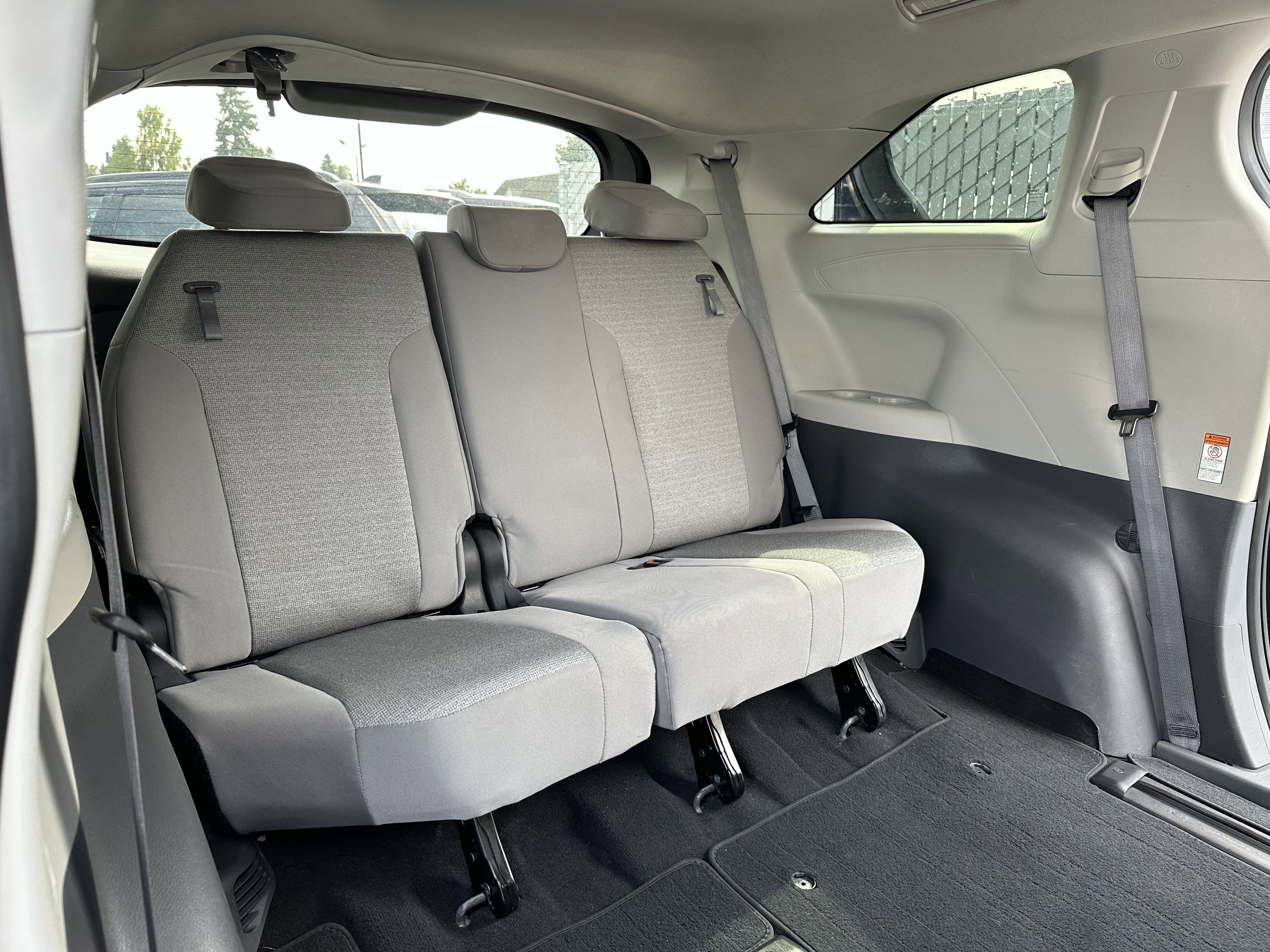 Used 2023 Toyota Sienna LE image 14