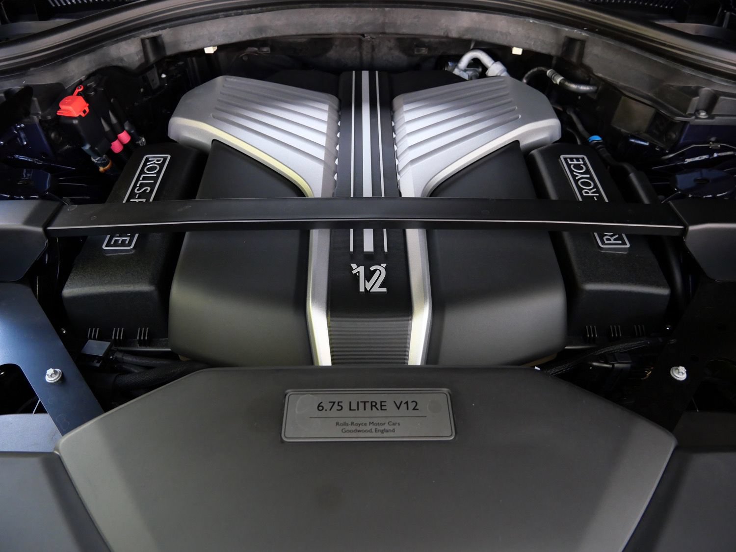 Certified 2023 Rolls-Royce Cullinan w/ Cullinan Package AWD/4WD image 32