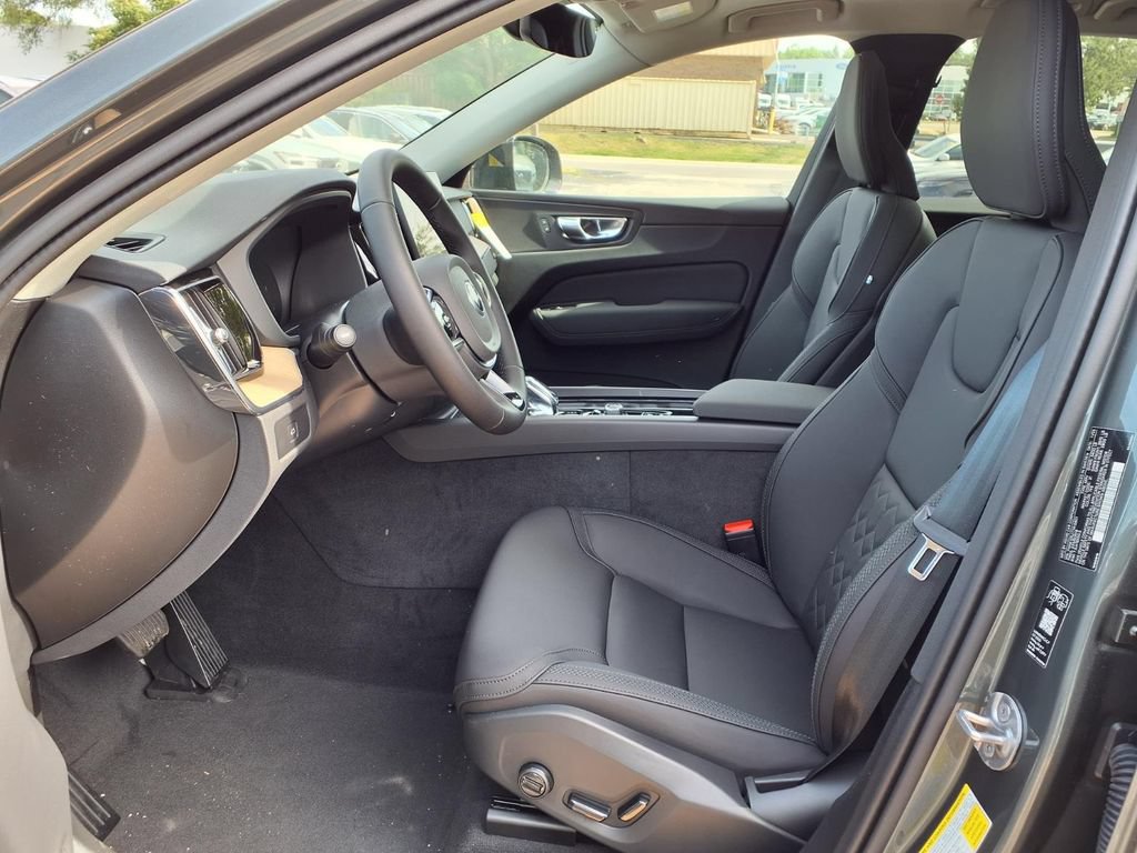 New 2026 Volvo XC60 B5 Core w/ Climate Package AWD/4WD image 7