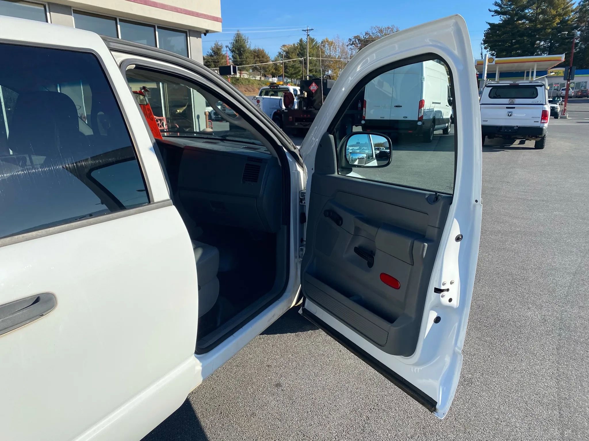 Used 2009 Dodge Ram 2500 Truck ST image 17