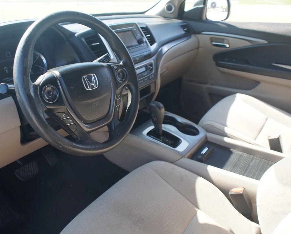 Used 2016 Honda Pilot LX image 9