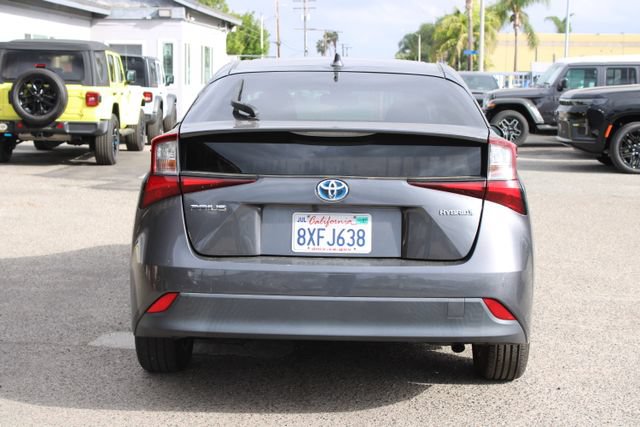 Used 2022 Toyota Prius LE FWD image 3