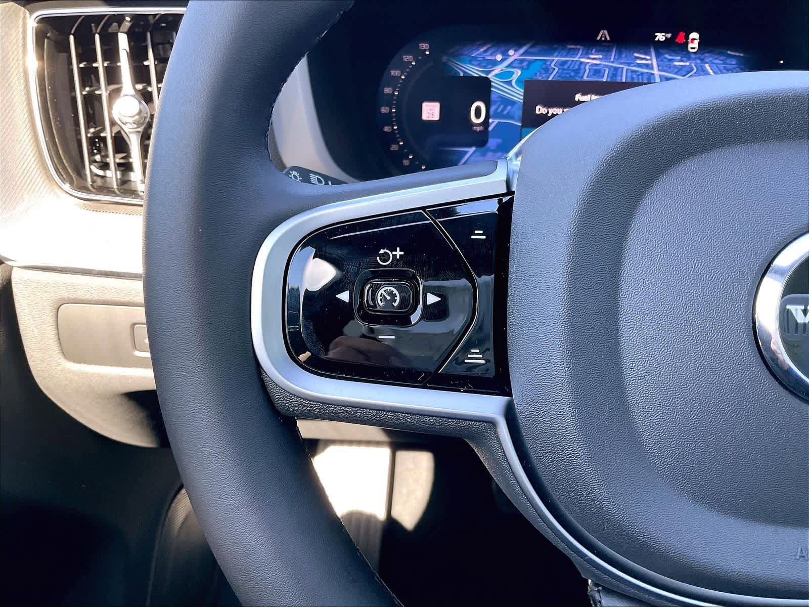 New 2026 Volvo XC60 T8 Ultra w/ Climate Package AWD/4WD image 17