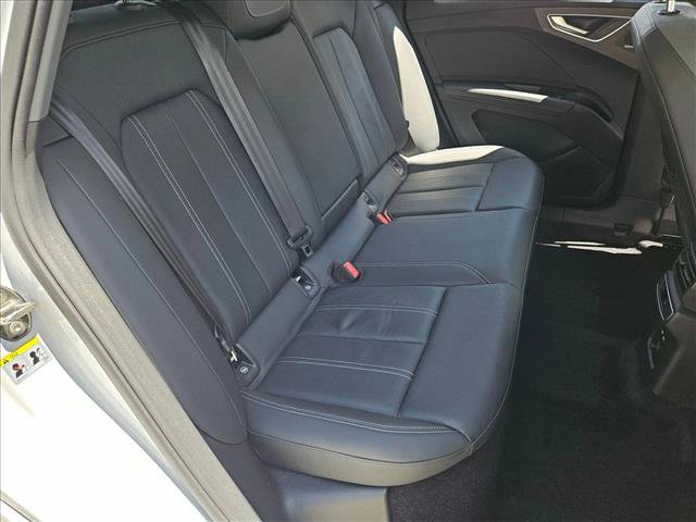 Used 2023 Audi Q4 e-tron Prestige AWD/4WD image 20