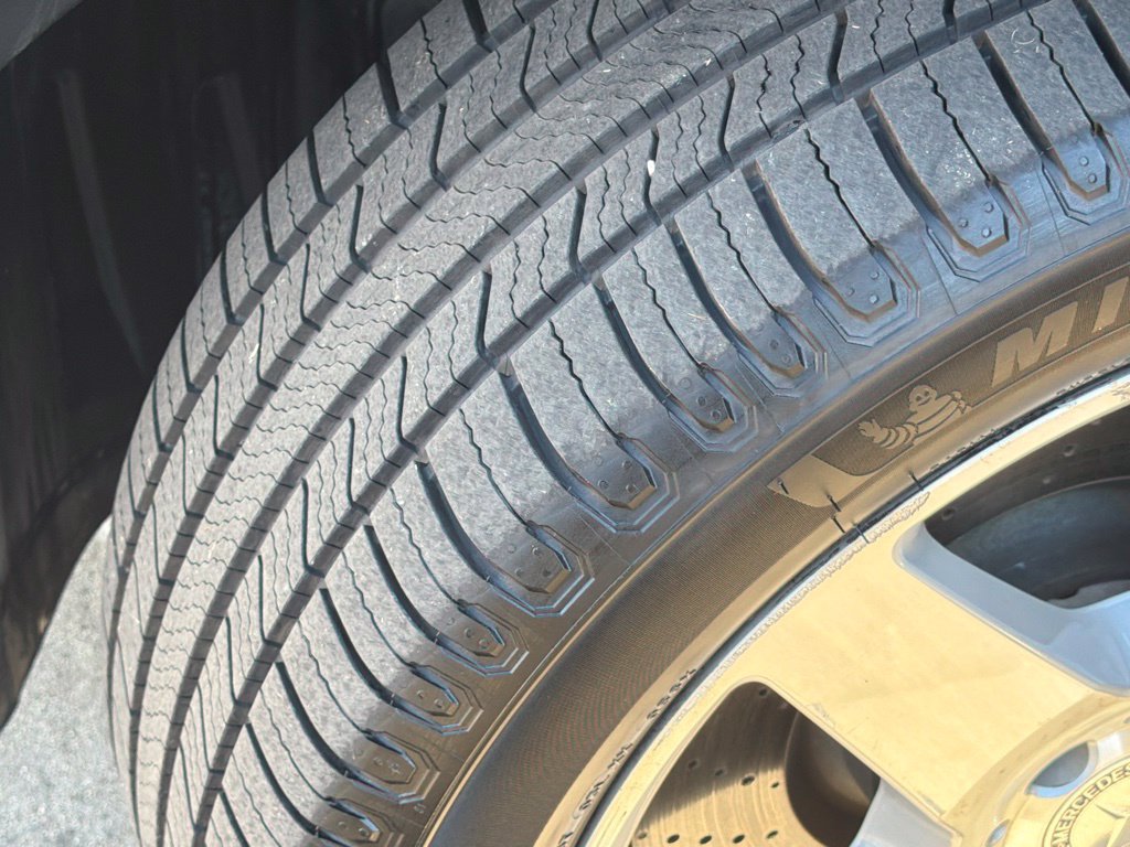 Used 2012 Mercedes-Benz ML 550 4MATIC image 21