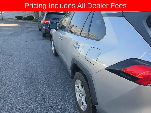 Used 2020 Toyota RAV4 XLE w/ Convenience Package FWD image 13