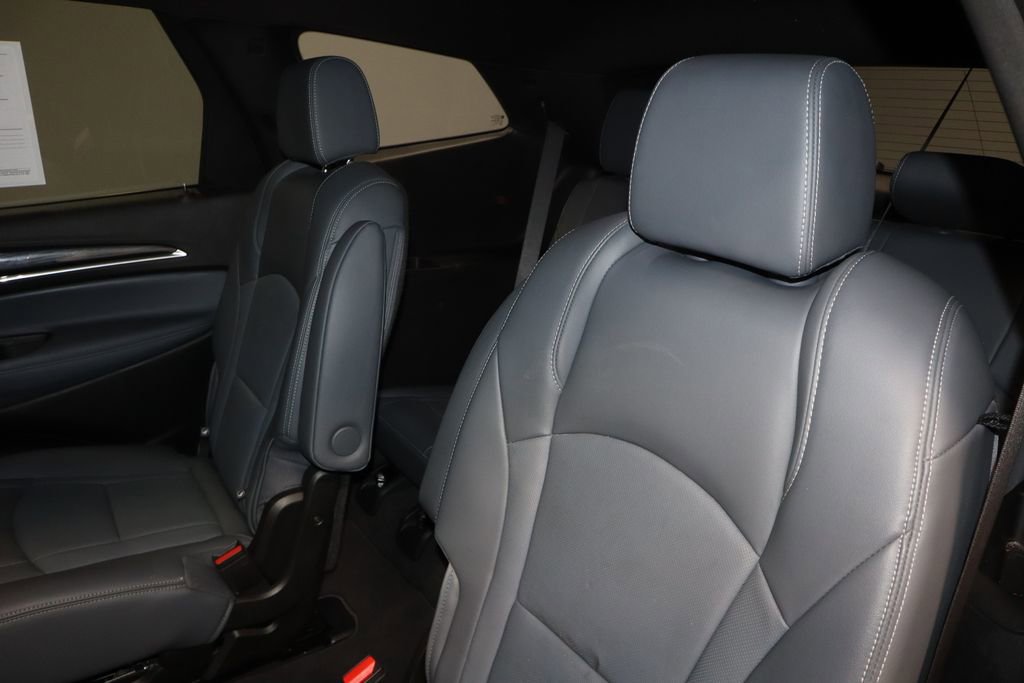 Used 2023 Buick Enclave Essence w/ Sport Touring Edition image 21