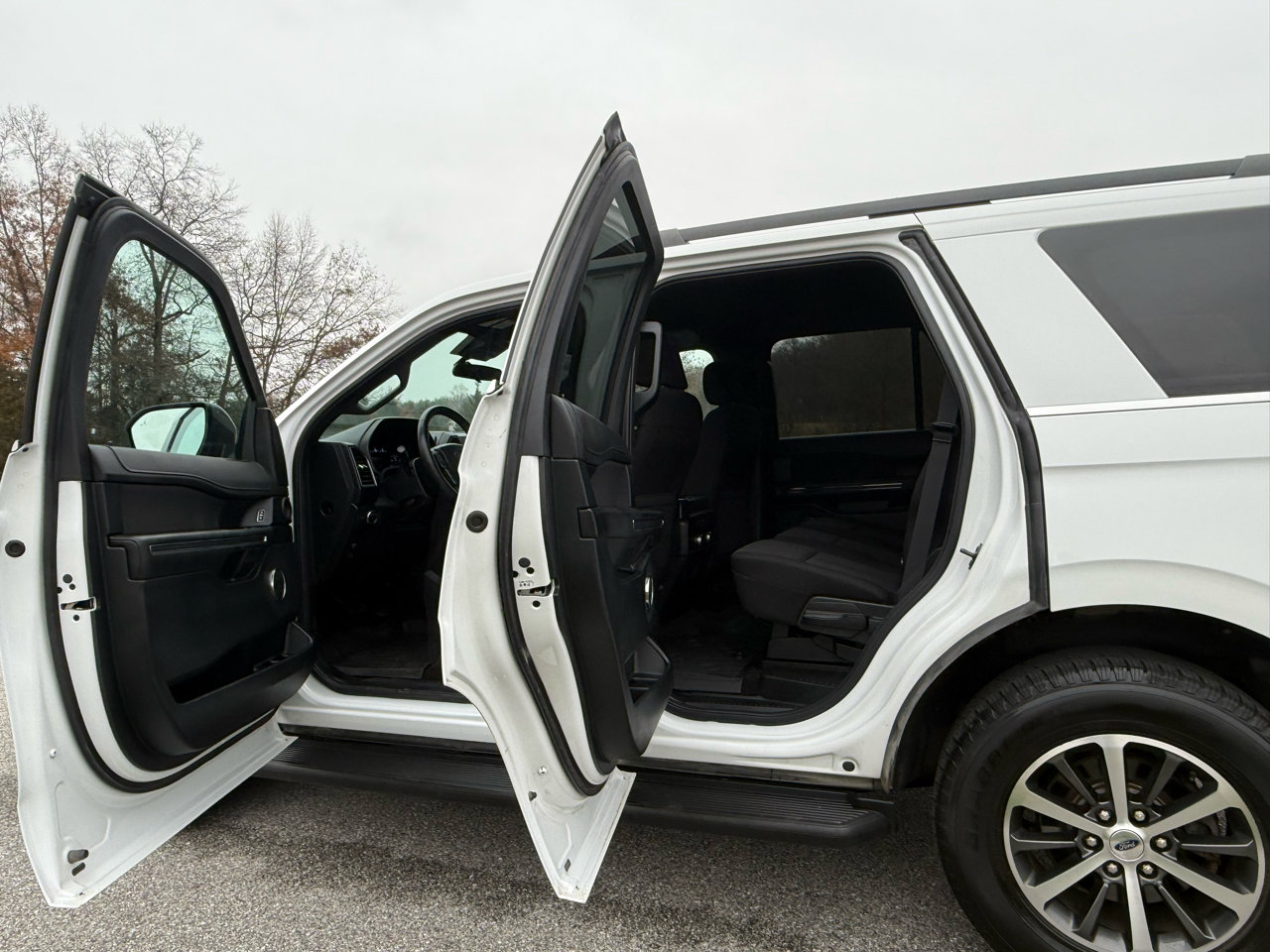 Used 2020 Ford Expedition XL image 12