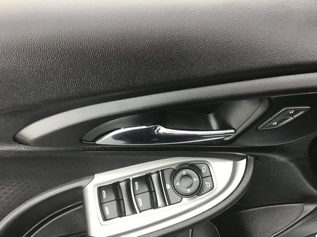 Used 2023 Chevrolet Malibu LT FWD image 10