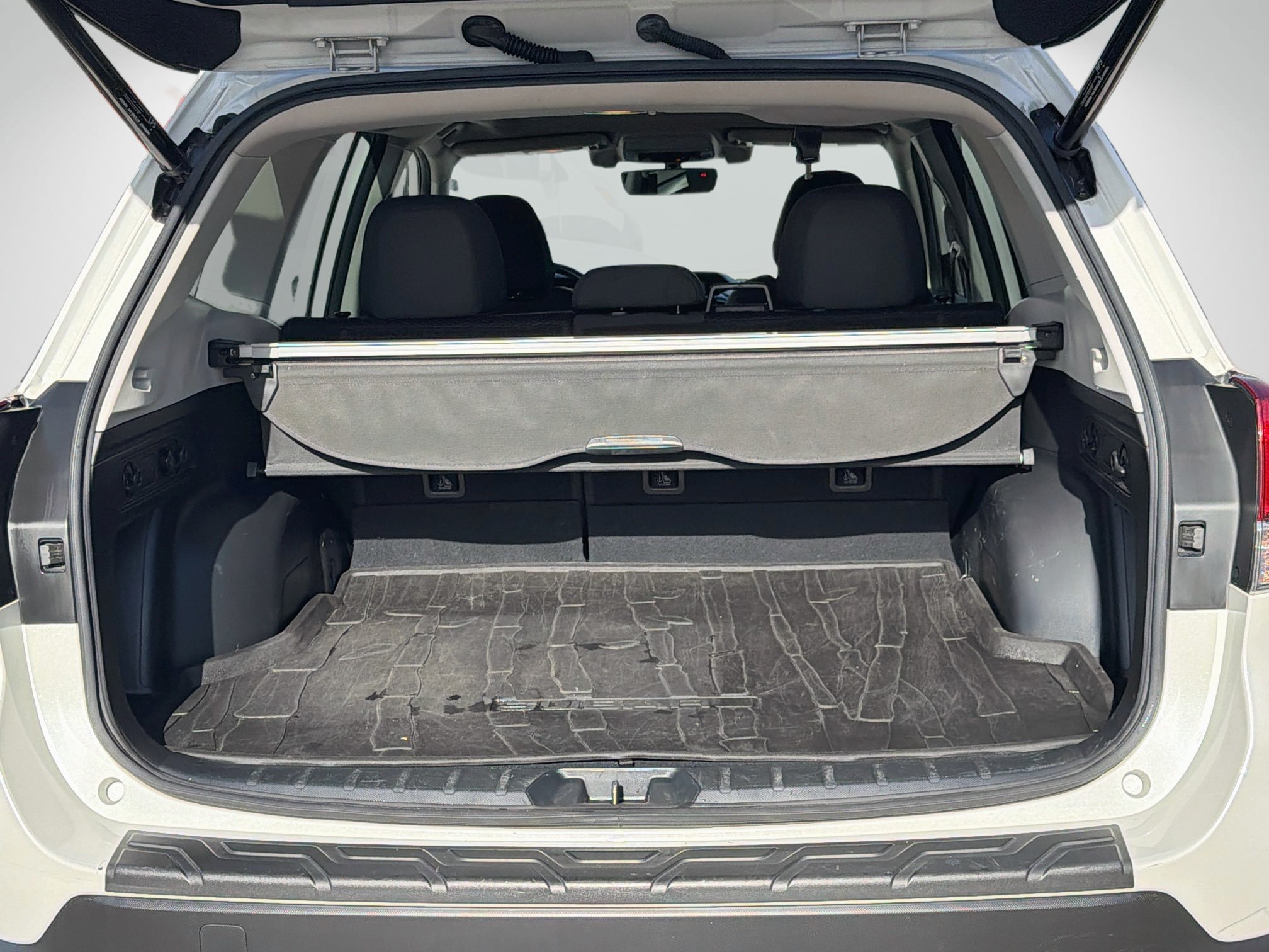 Used 2020 Subaru Forester Premium AWD/4WD image 12