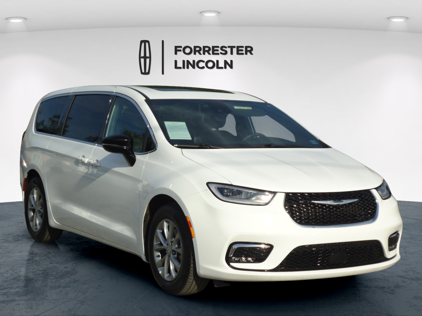 Used 2026 Chrysler Pacifica Limited