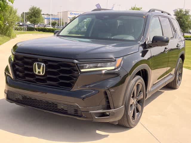 Used 2023 Honda Pilot Elite image 2