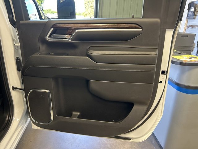 Used 2024 GMC Sierra 3500 SLE w/ Preferred Package image 29