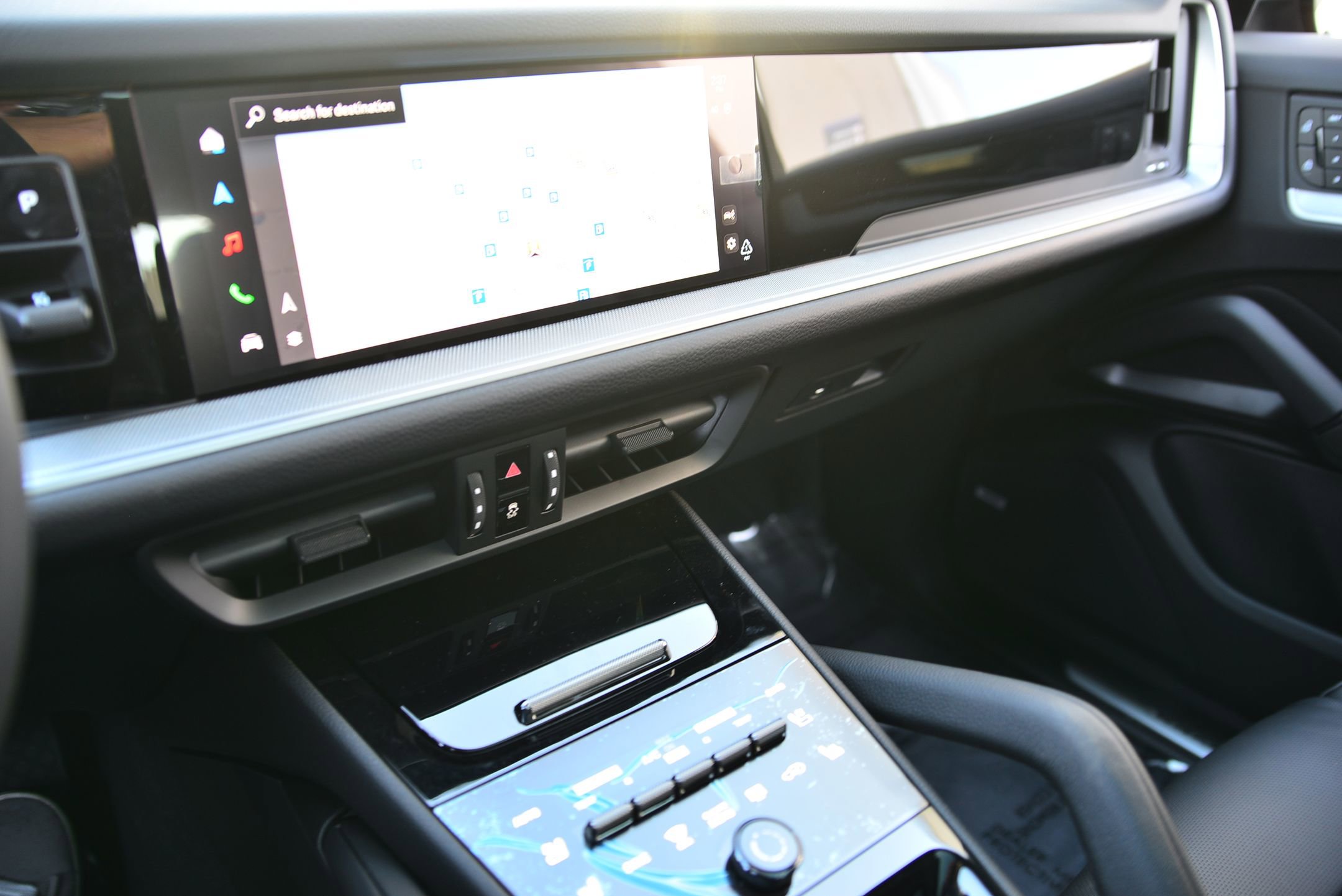 Certified 2026 Porsche Cayenne Coupe image 30