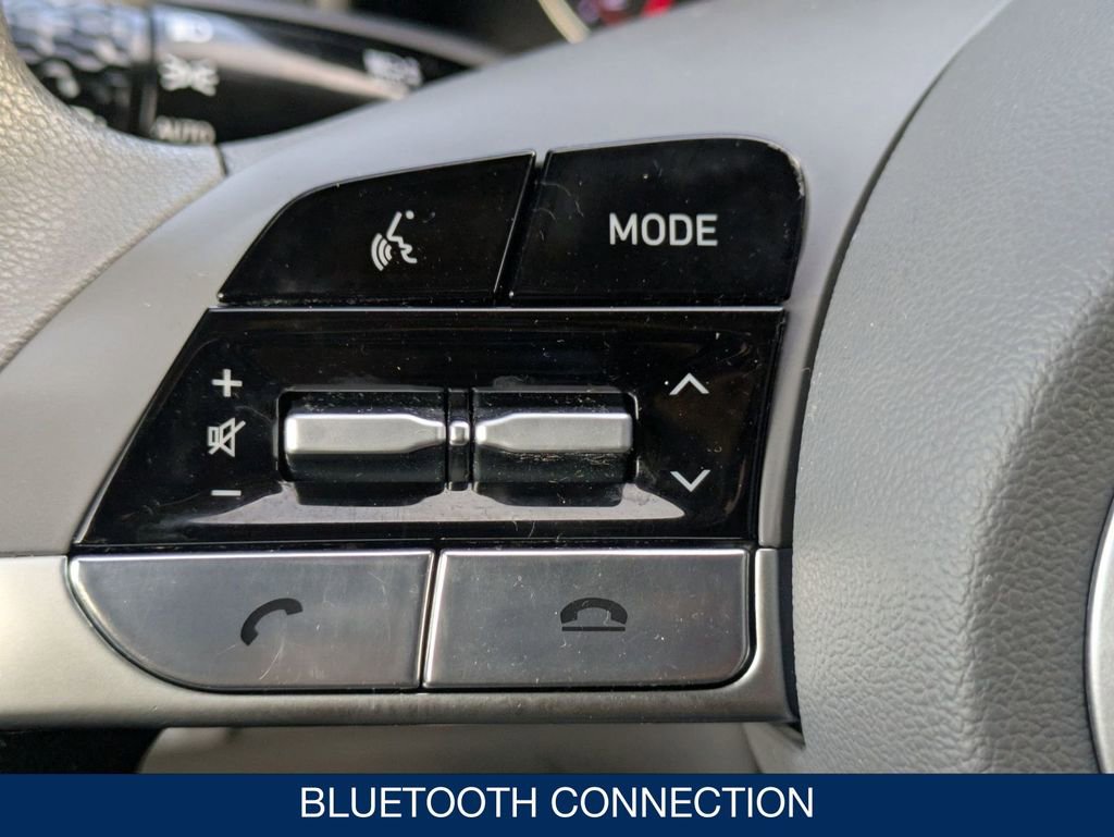 Used 2022 Hyundai Elantra SEL image 17