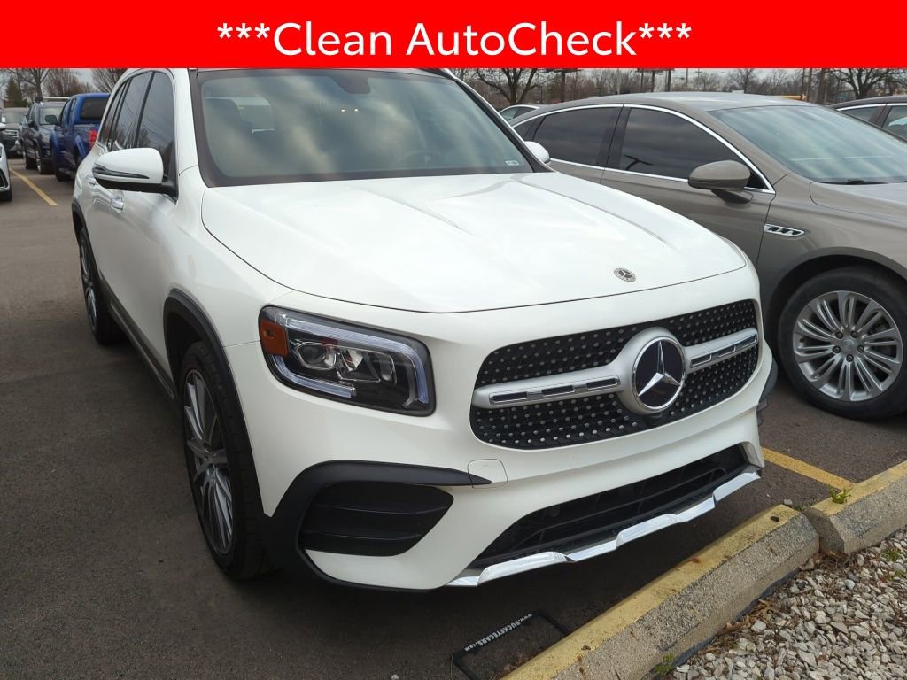 Used 2021 Mercedes-Benz GLB 250 4MATIC image 3