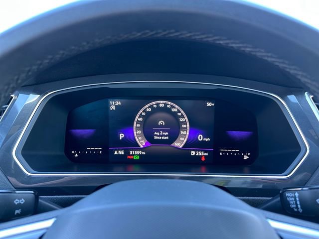 Used 2023 Volkswagen Tiguan SE R-Line image 27