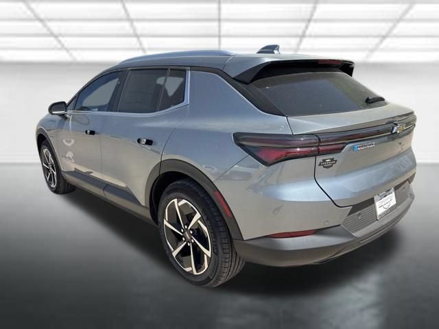 New 2026 Chevrolet Equinox EV LT FWD image 2