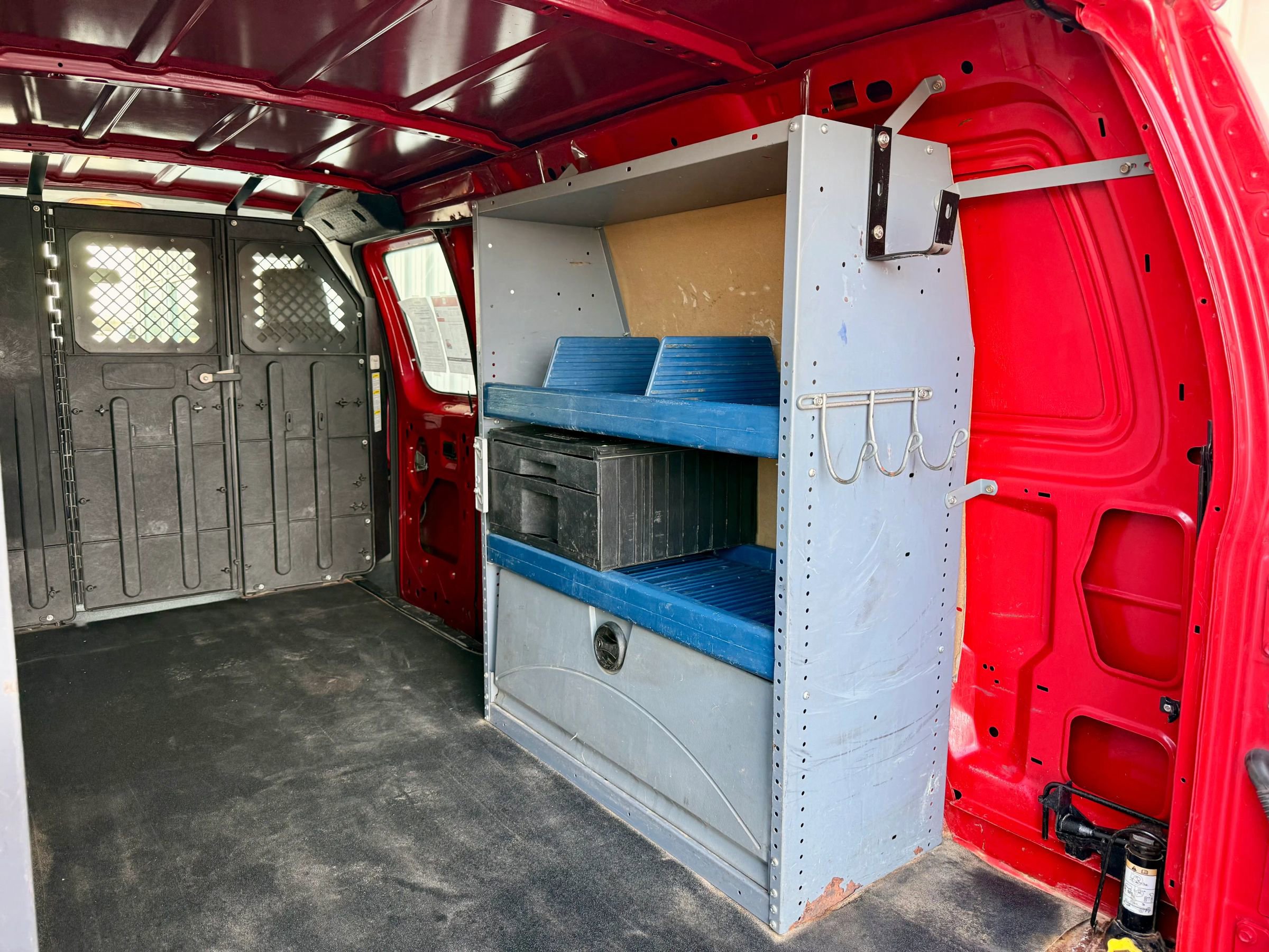 Used 2012 Ford E-150 and Econoline 150 w/ Commercial Cargo Van Pkg image 11