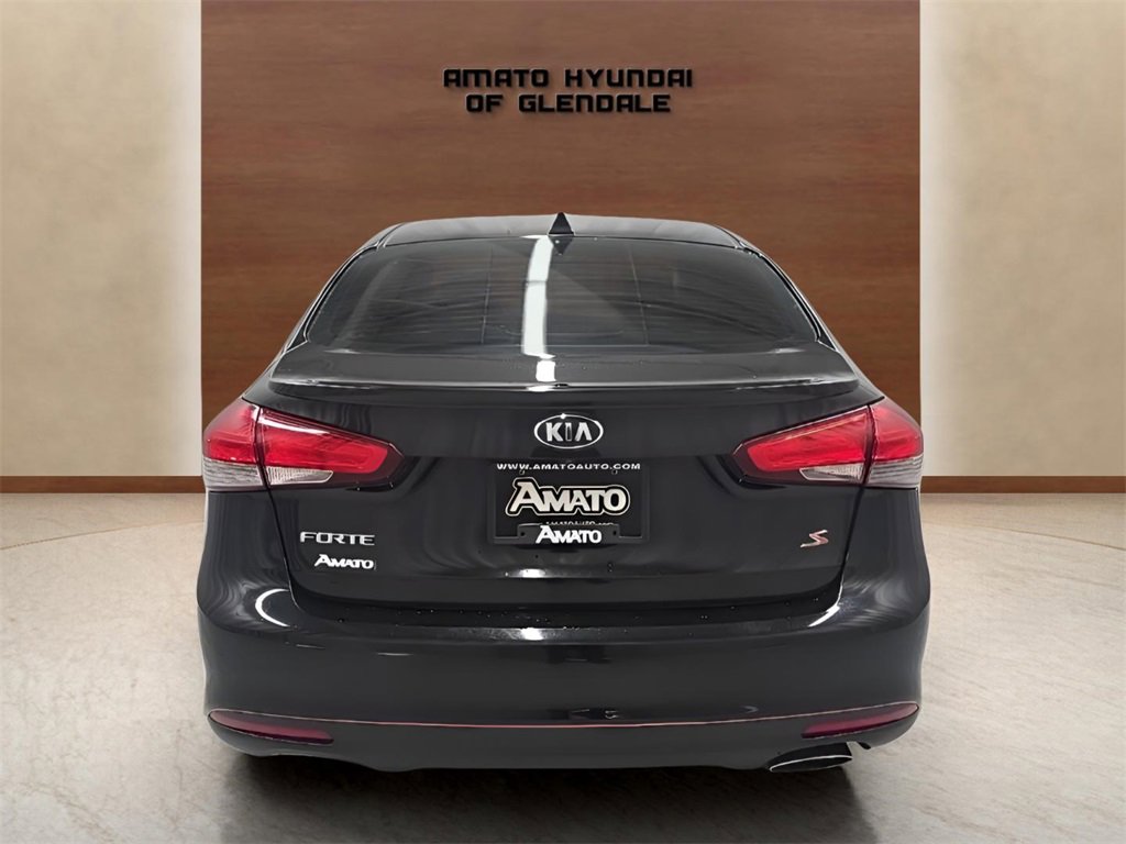 Used 2018 Kia Forte S image 4