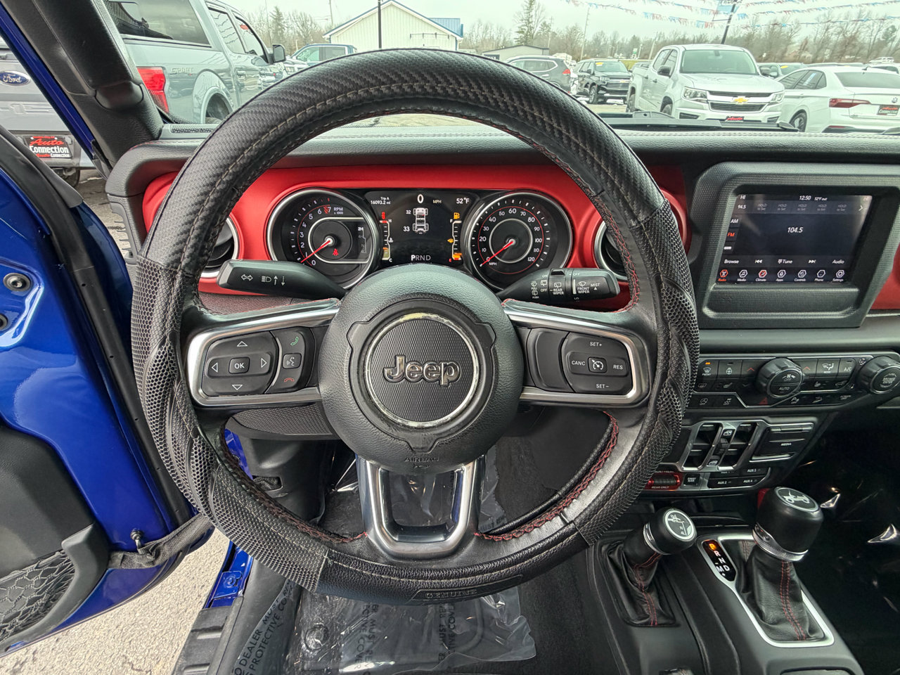 Used 2018 Jeep Wrangler Unlimited Rubicon w/ Safety Group image 24