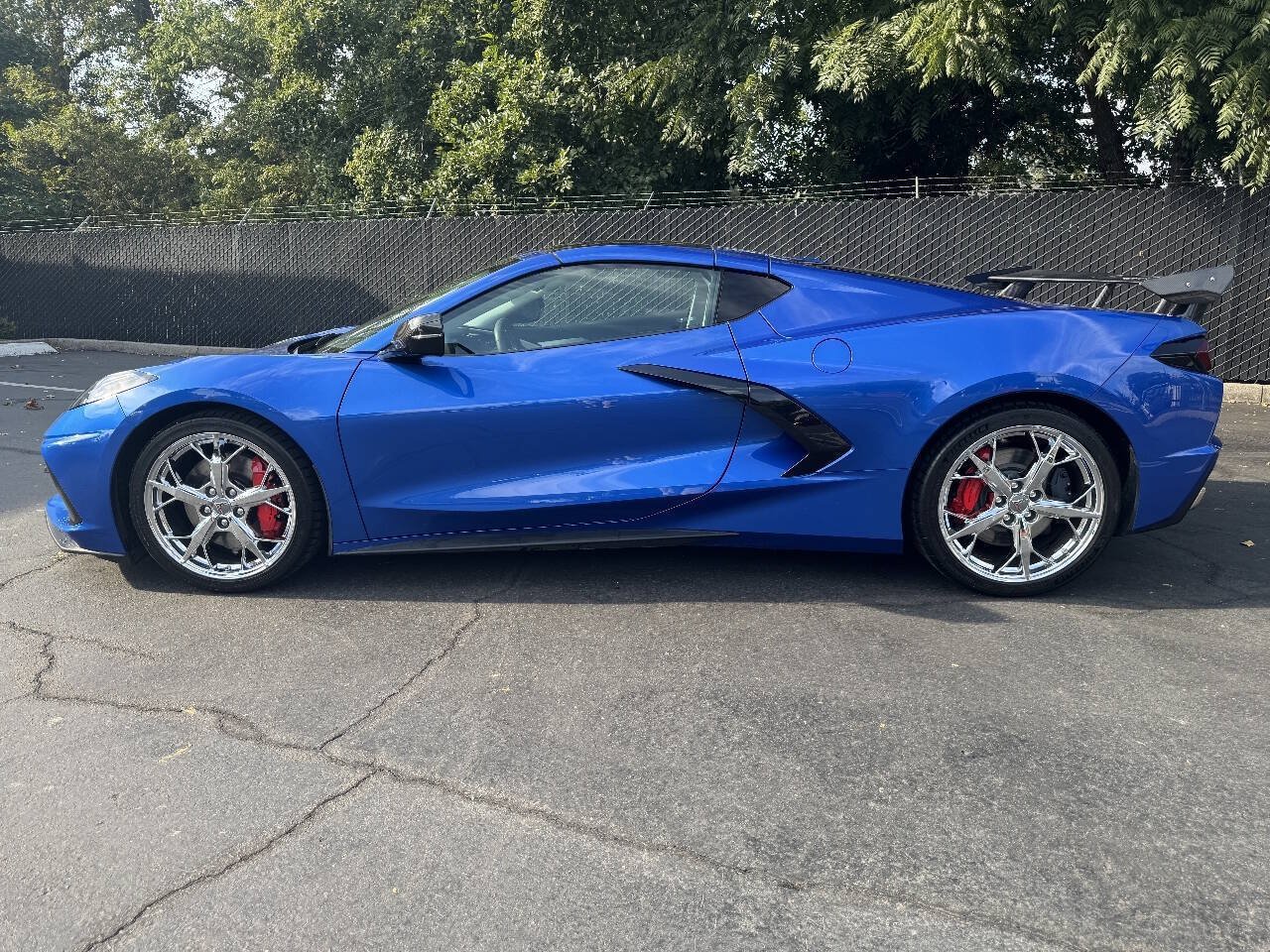 Used 2021 Chevrolet Corvette Stingray Premium Cpe w/ Z51 Performance Package RWD image 2