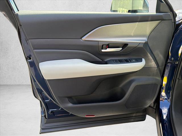New 2026 Toyota Grand Highlander AWD image 10