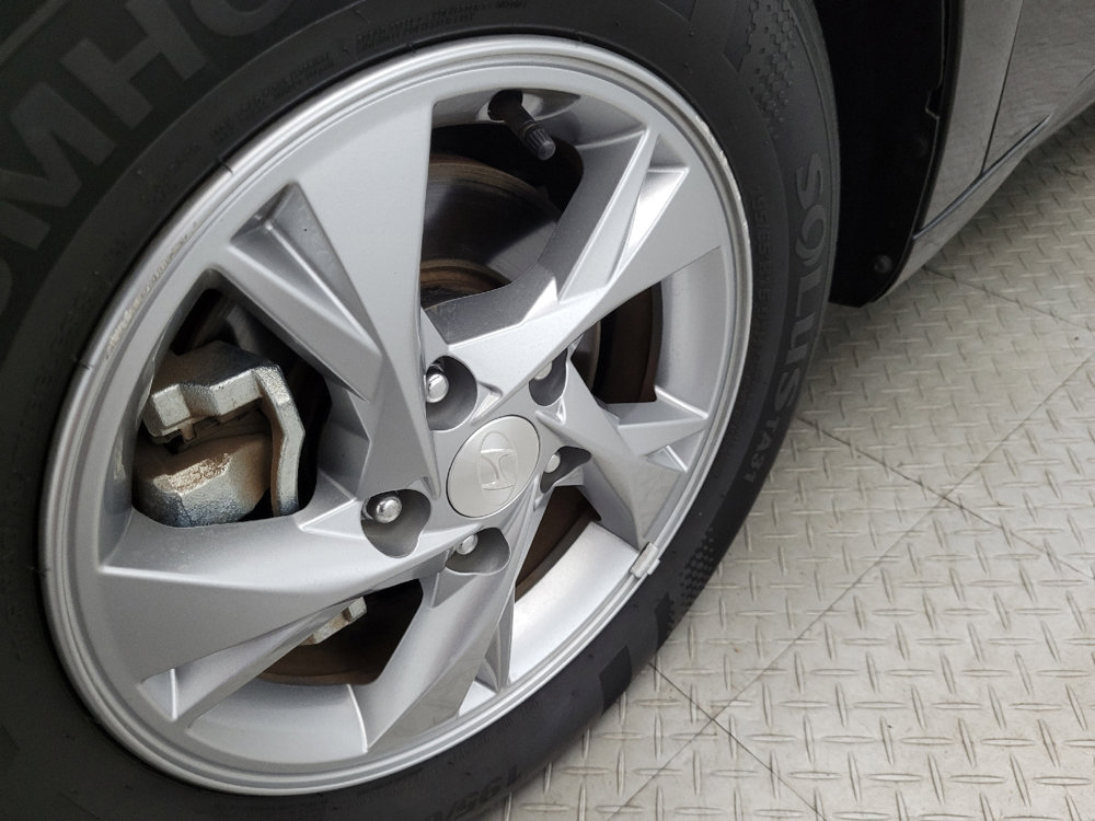 Used 2022 Hyundai Elantra SE w/ Preferred Accessory Package image 31