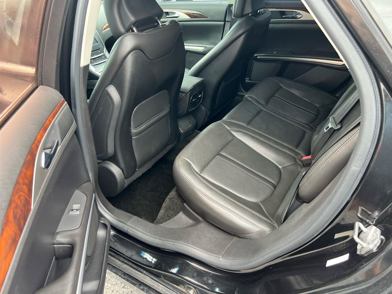 Used 2013 Lincoln MKZ FWD image 16